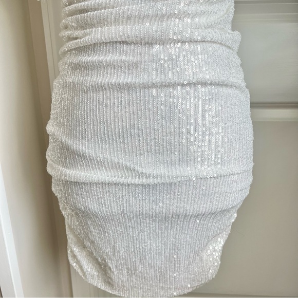 Hello Molly Frequent The Club Dress White Sz 6 - Picture 5 of 16